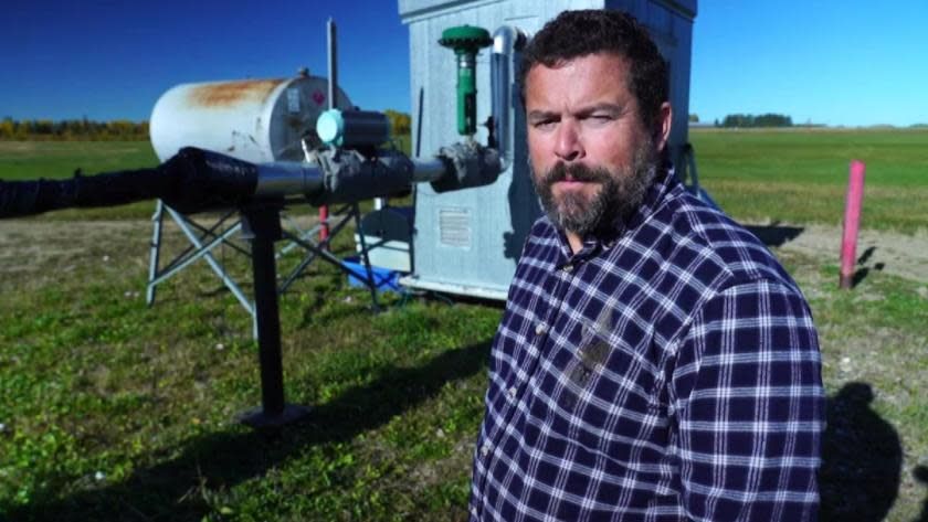 Ponoka County reeve and Rural Municipalities of Alberta president Paul McLauchlin says the Alberta Energy Regulator should be taking more steps to prevent companies that haven't paid their taxes from operating oil and gas operations in the province.