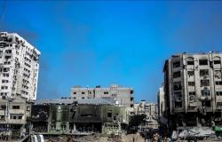 نيويوركر: أزمة القنابل غير المنفجرة ورفع الأنقاض في غزة