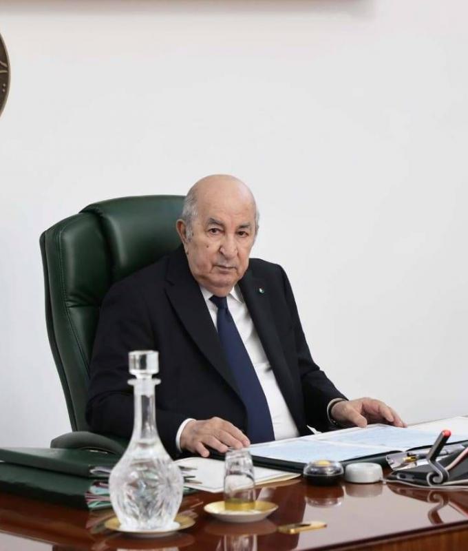 هل
      تتحول
      الحرب
      في
      السودان
      إلى
      سباق
      تسلح
      نوعي؟