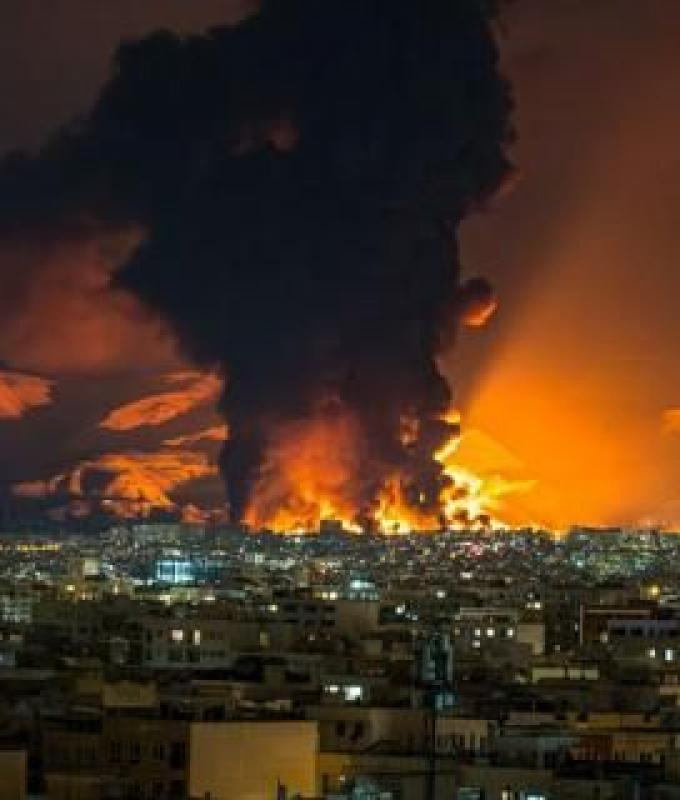 تذبذب أسعار النفط العالمية وسط وعيد إيراني بمنع تصدير 'لتر واحد' من المنطقة