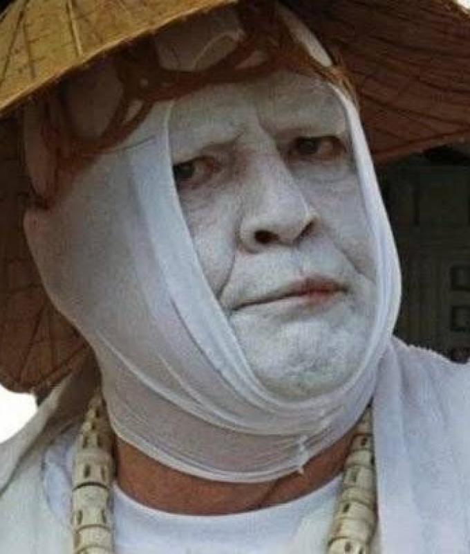 الخدعة
      انكشفت...
      دماغكم
      لا
      ينجز
      مَهمَّتين
      في
      وقت
      واحد!