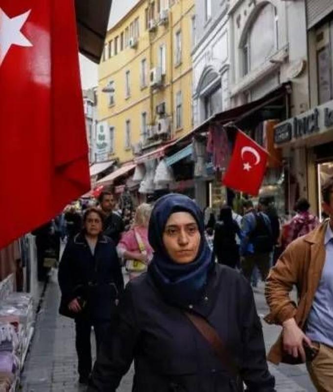 الصين
      ترفض
      طلب
      «سينوبك»
      سحب
      95
      مليون
      برميل
      من
      احتياطياتها