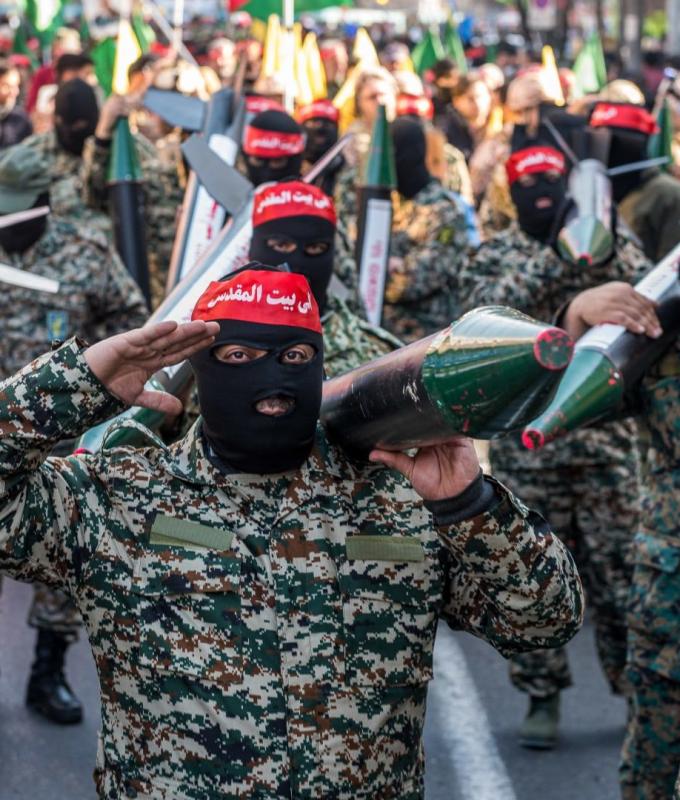 سفير إسرائيل بأمريكا: قواتنا قصفت نقاط تفتيش لقوات الباسيج بإيران