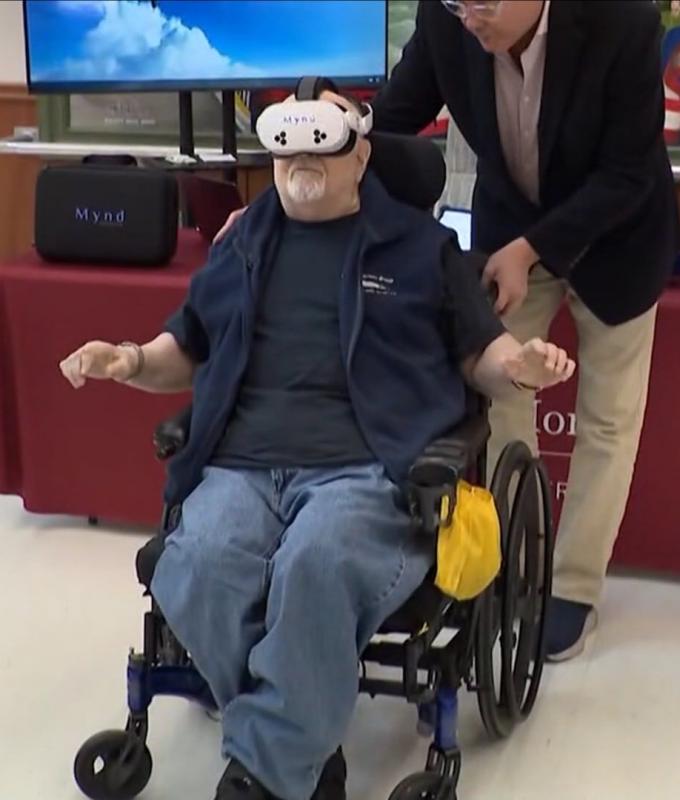 من غرفتك إلى العالم.. الواقع الافتراضي يُتيح السفر العلاجي للمحاربين القدامى