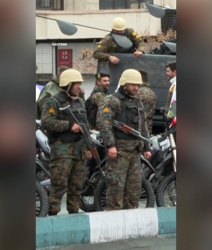 إسرائيل تستهدف نقاط التفتيش داخل إيران.. لماذا تتبع هذا التكتيك الآن؟