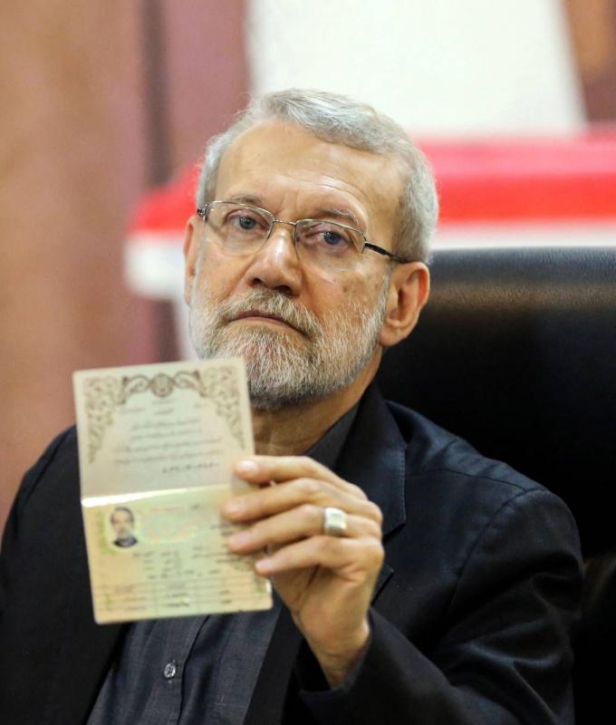 واشنطن
      تنتصر
      عسكرياً
      في
      إيران...
      ولا
      تضمن
      الحسم
      السياسي