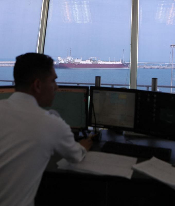 آخر مستجدات اضطرابات الطاقة مع استمرار إغلاق مضيق هرمز