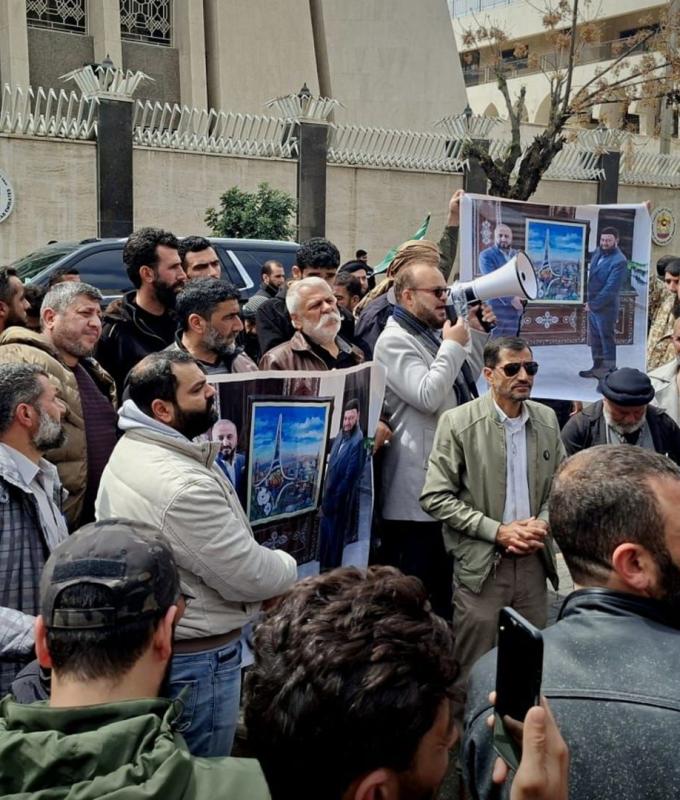 الإمارات تصدر بيانا بعد تعرض سفارتها في دمشق لاعتداءات ومحاولات "تخريب"