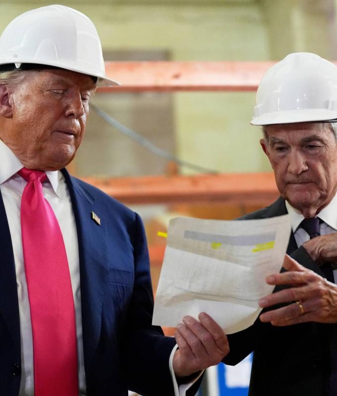 ترمب
      يتوعد
      باول
      بالإقالة...
      وتحقيقات
      جنائية
      «تقتحم»
      حصن
      «الفيدرالي»