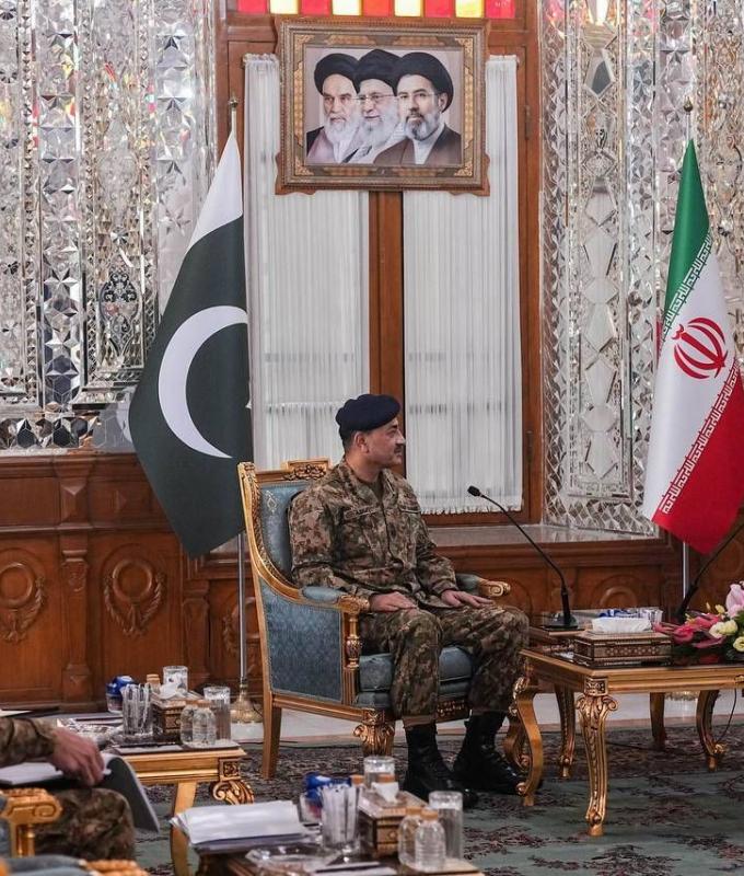 ترحيب
      محلي
      ودولي
      باتفاق
      وقف
      النار
      بين
      لبنان
      وإسرائيل