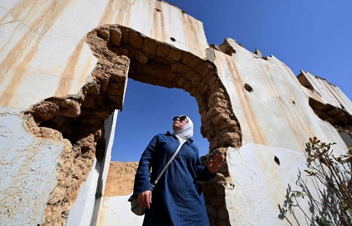 في
      داريا
      قرب
      دمشق...
      سوريون
      يعيدون
      بناء
      حياتهم
      وأحيائهم
      المدمرة