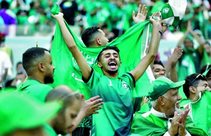 محمد الدعيع أسطورة حراسة المرمى بالسعودية وبطل العرب عام 1998 يؤكد لـ "الشرق": الدوحة «فأل خير» على الأخضر السعودي