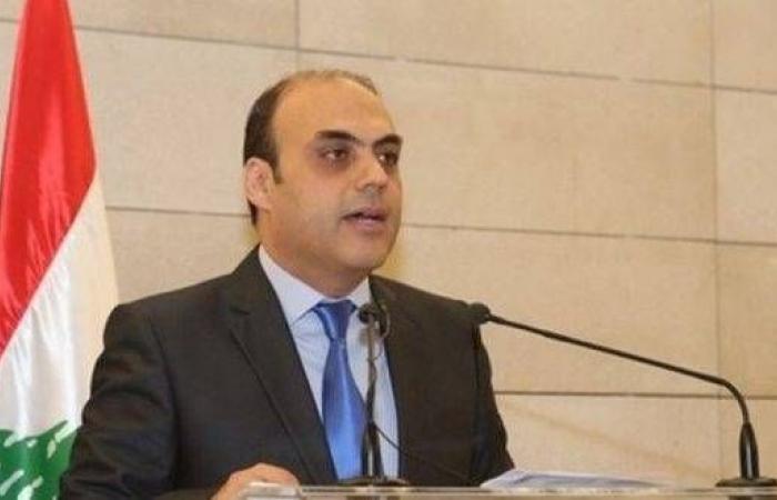 بسّام
      برَّاك...
      عاشق
      العربية
      وحارسها
      أوصى
      بتكريمها
      في
      جائزة