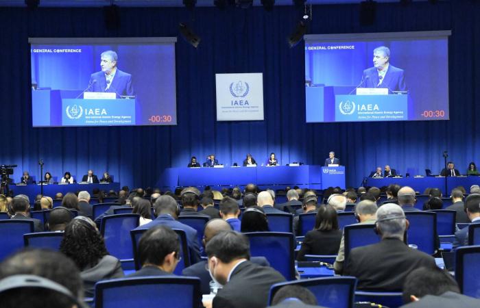 رئيس
      «منظمة
      الطاقة
      الإيرانية»:
      حاجتنا
      النووية
      حتمية