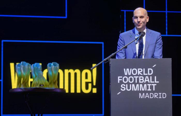 الهلال
      يصطدم
      بالقادسية
      في
      أولى
      جولات
      كأس
      تحدي
      الشتاء
      للسيدات