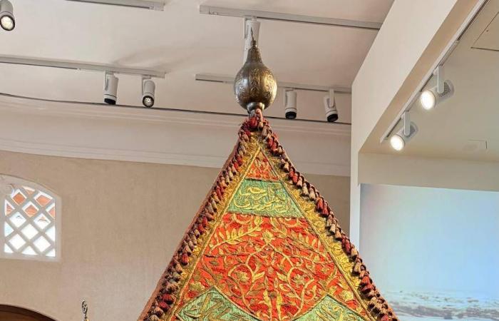 متحف
      البحر
      الأحمر
      وباب
      البنط...
      الغوص
      في
      أعماق
      تاريخ
      مدينة
      جدة