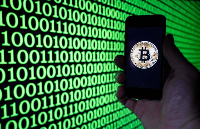 «أماك»
      و«معادن»
      السعوديتان
      تتبادلان
      رخص
      استكشاف
      لتعزيز
      القيمة
      المضافة
      لقطاع
      التعدين