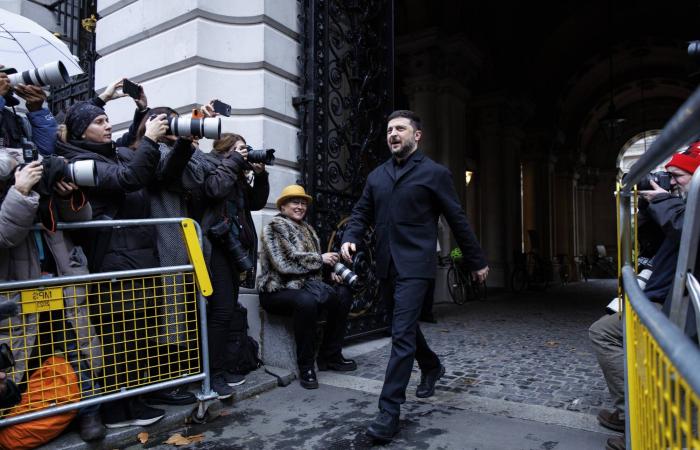 اتساع
      الهوّة
      بين
      كييف
      وواشنطن
      وتعقيدات
      أوروبية
      تُربك
      مستقبل
      خطة
      ترمب
      لوقف
      الحرب