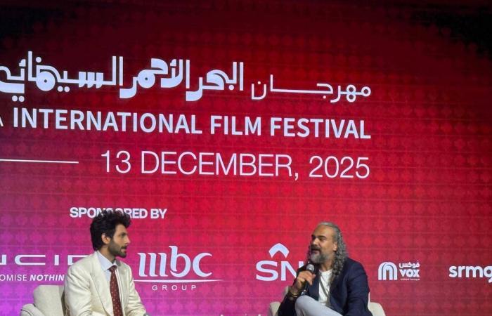 «سويوز
      إم
      إس
      -
      27»
      تعود
      إلى
      الأرض...
      وعلى
      متنها
      رائدا
      فضاء
      روسيان
      وأميركي