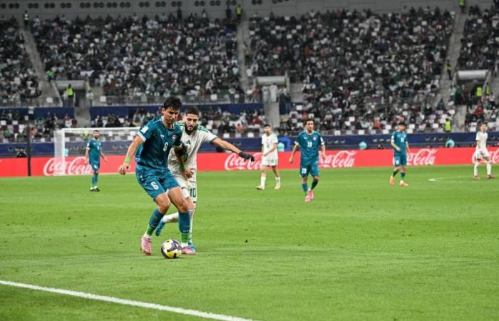 الجزائر يتجاوز العراق ويتصدر «الرابعة»