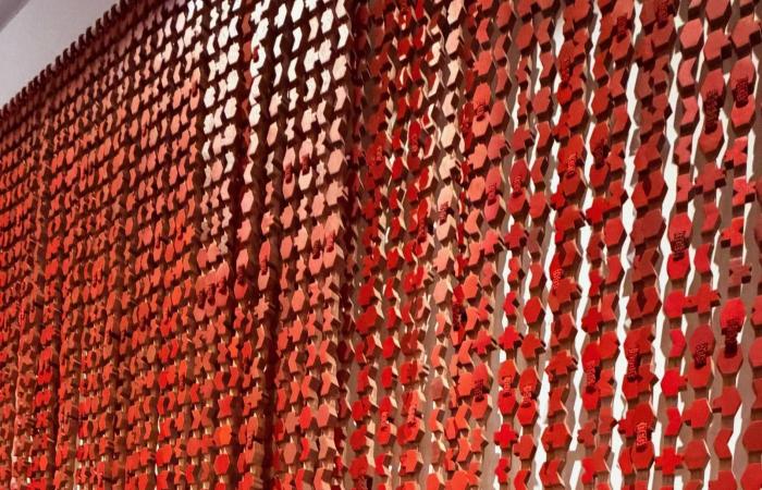 متحف
      البحر
      الأحمر
      وباب
      البنط...
      الغوص
      في
      أعماق
      تاريخ
      مدينة
      جدة