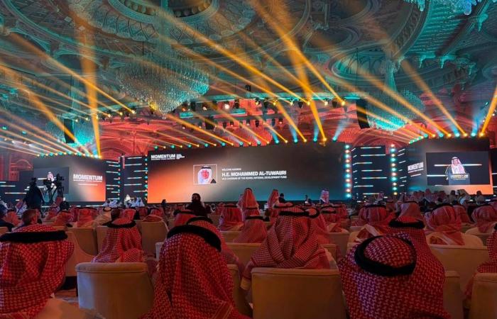 السعودية...
      زخم
      للتمويل
      التنموي
      قائم
      على
      التنوع
      والاستدامة