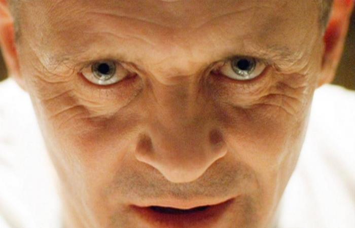 أيقونة
      السينما
      أنتوني
      هوبكنز
      في
      «البحر
      الأحمر»:
      حياتي
      تتجاوز
      ما
      توقعته