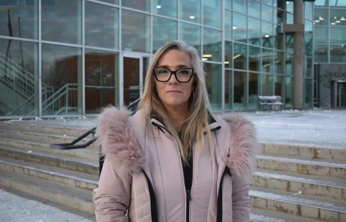 Recall
      petition
      targeting
      Alberta
      Premier
      Danielle
      Smith
      approved