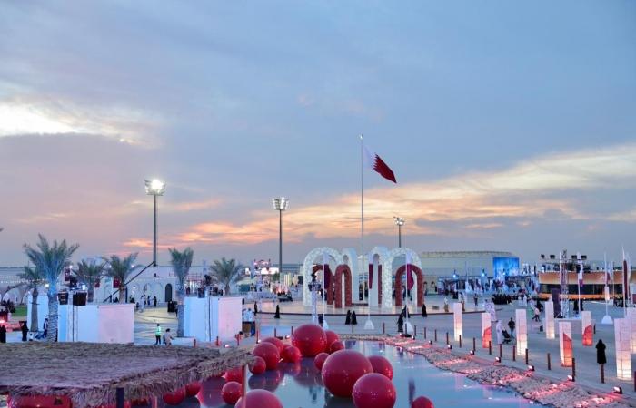 وزير الثقافة يفتتح فعاليات اليوم الوطني في درب الساعي