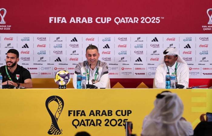 مدرب
      فلسطين:
      تدورون
      في
      دائرة
      واحدة...
      لا
      يمكن
      أن
      نجيب
      عن
      أسئلة
      الجماهير
      كافة