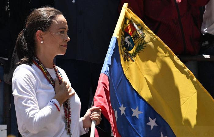 «معهد
      نوبل»
      يجهل
      مكان
      وجود
      زعيمة
      المعارضة
      الفنزويلية
      ماتشادو