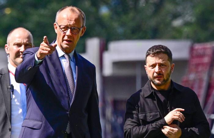 آيسلندا
      تقاطع
      «يوروفيجن»
      2026
      احتجاجاً
      على
      مشاركة
      إسرائيل