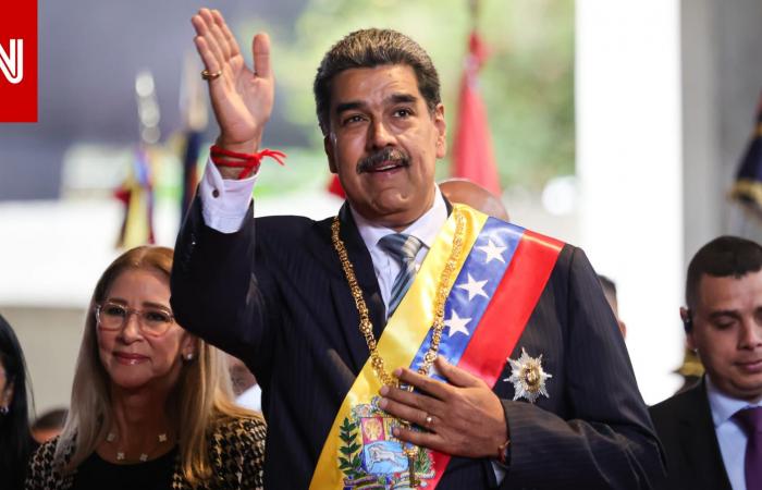 متابعة: إدارة ترامب تخطط بهدوء لما قد يحدث في حال الإطاحة بمادورو في فنزويلا