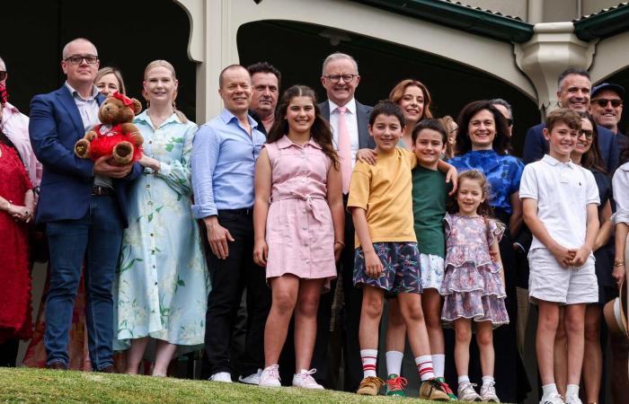 قادة
      بريطانيا
      وفرنسا
      وألمانيا
      يبحثون
      مع
      ترمب
      جهود
      السلام
      في
      أوكرانيا