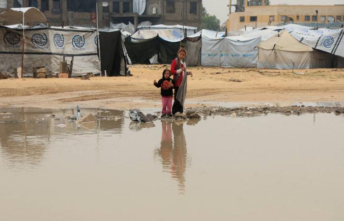 سوريا
      تُرحّب
      بإلغاء
      «قانون
      قيصر»:
      خطوة
      نحو
      التعافي
      الاقتصادي
      وإعادة
      الإعمار