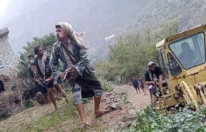 انفلات
      الثأر
      القبلي
      يكشف
      زيف
      مزاعم
      الحوثيين
      باحتواء
      الصراعات