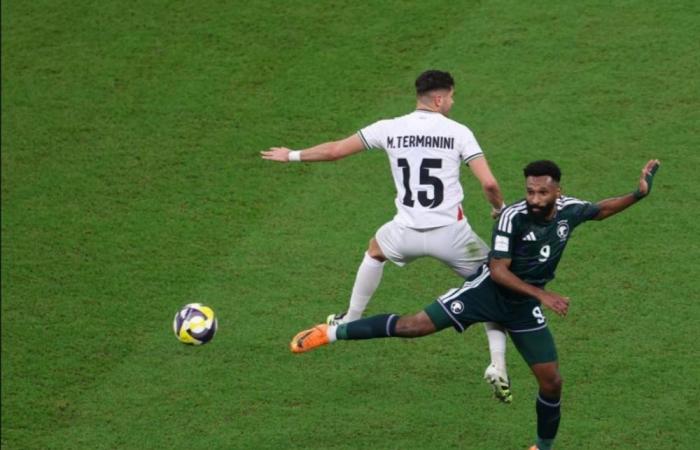 السعودي ينجو من فخ الفدائي