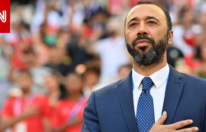 متابعة: مهارة مدرب المغرب بترويض الكرة بطريقة فنية في مباراة سوريا تثير تفاعلا