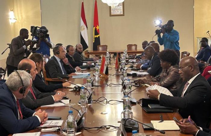 مصر
      تؤكد
      رفض
      أي
      «إجراءات
      أحادية»
      تُصعّد
      التوتر
      في
      القرن
      الأفريقي