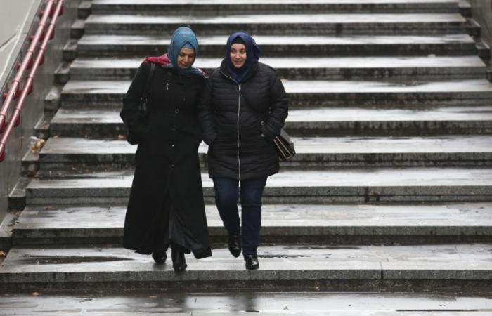 النمسا تحظر حجاب الفتيات.. وترقب لقرار المحكمة الدستورية