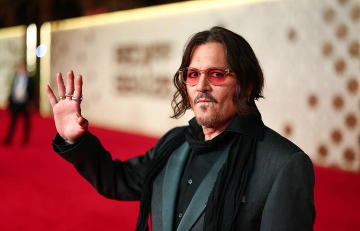 «فرس
      نهر»
      من
      نحاس
      يصبح
      الأغلى
      في
      تاريخ
      المزادات