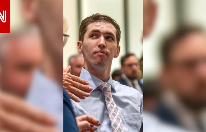 متابعة: لحظة مثول المتهم بقتل تشارلي كيرك أمام المحكمة للمرة الأولى