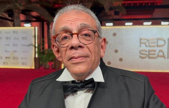 216
      فناناً
      يرسمون
      الحرية
      والسلام
      في
      معرض
      عابر
      للقارات