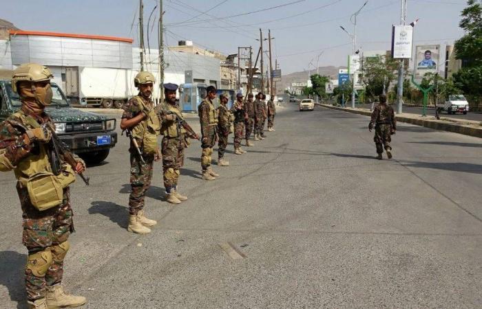 تقرير
      حقوقي
      يوثّق
      161
      ألف
      انتهاك
      حوثي
      منذ
      2014