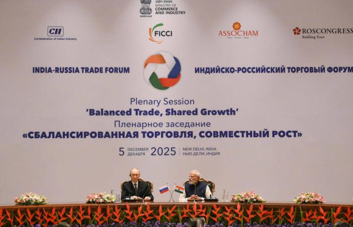 هولندا...
      حكومات
      ائتلافية
      منذ
      الحرب
      العالمية
      الثانية