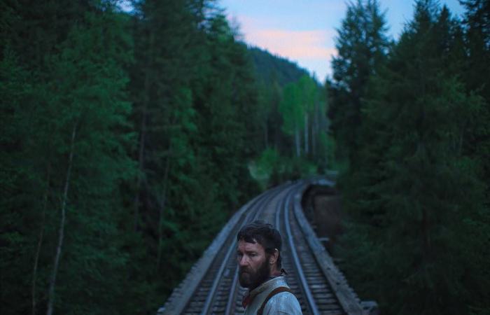 «أحلام
      القطار»...
      فيلم
      غير
      عادي
      عن
      حياةٍ
      عادية