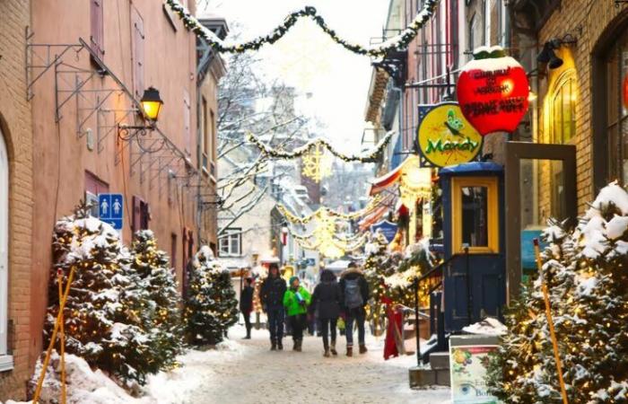 مدينة
      كندية
      ضمن
      قائمة
      أكثر
      وجهات
      العالم
      سحرا
      لاحتفالات
      عيد
      الميلاد