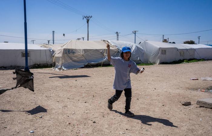 تقارير:
      عملية
      أمنية
      سورية
      ضد
      خلايا
      «داعش»
      رداً
      على
      هجوم
      تدمر