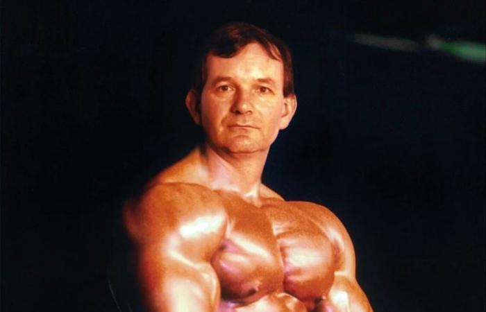 Remembering
      Martin
      Parr:
      Britain's
      'national
      photographer'
      in
      words
      and
      pictures
      by
      his
      publisher