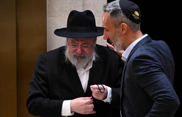 باكستان
      تطلق
      آخر
      حملة
      وطنية
      لمكافحة
      «شلل
      الأطفال»
      بعد
      ارتفاع
      الإصابات